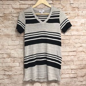 MOTHERHOOD MATERNITY SHORT SLEEVE SWEATER